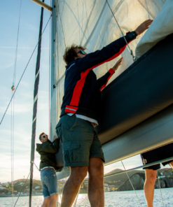 I nostri allievi in manovra durante il corso di navigazione d'altura a Pasqua a Ponza